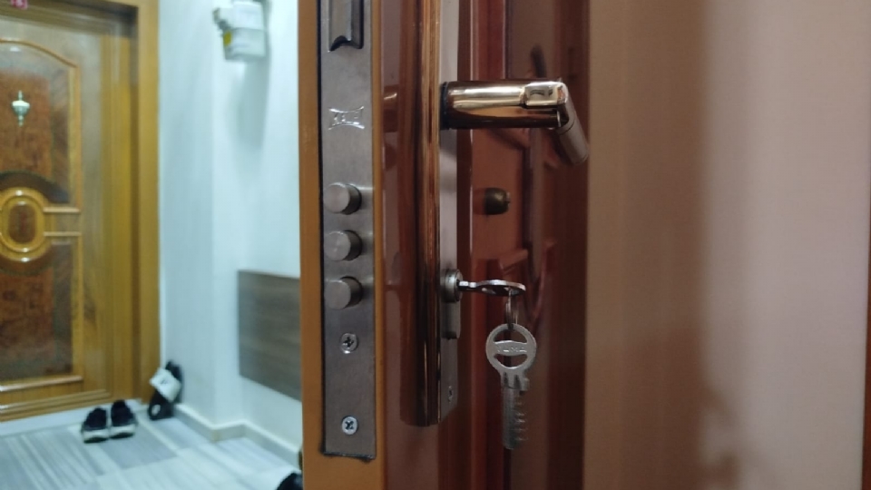 Güllü Bağlar Kilit Değişimi ve Montajı